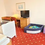Thermenhotel Tannenhof - Ihr Wohlfuehl-hotel מלון