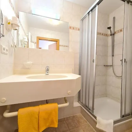 Thermenhotel Tannenhof - Ihr Wohlfuehl-hotel 酒店