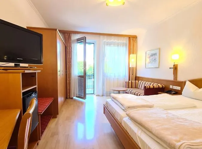 Thermenhotel Tannenhof - Ihr Wohlfuehl-hotel Hotell