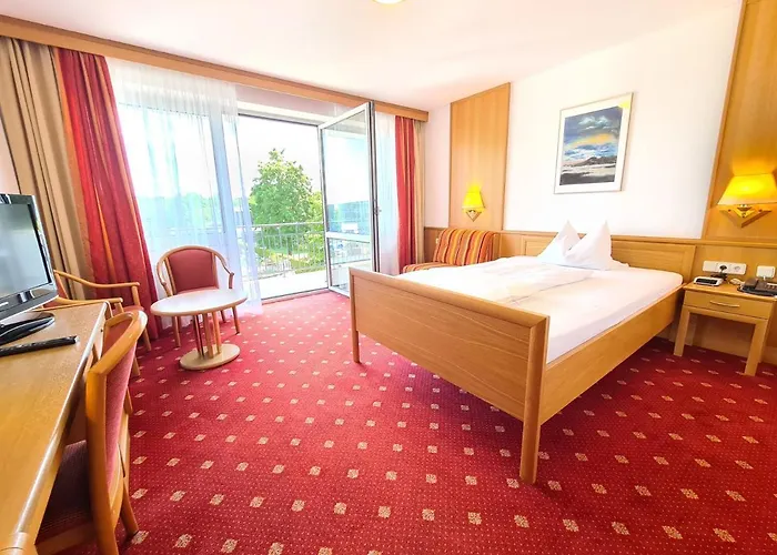 Hotell Thermenhotel Tannenhof - Ihr Wohlfuehl-hotel