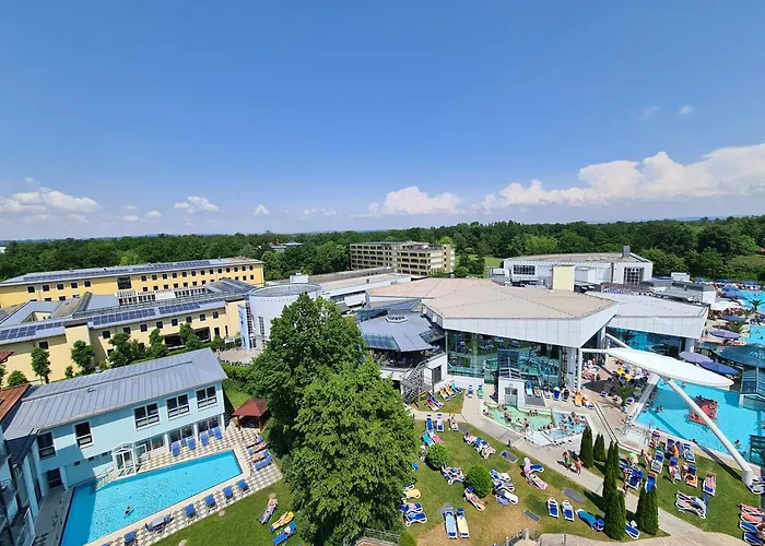 Hotell Thermenhotel Tannenhof - Ihr Wohlfuehl-hotel